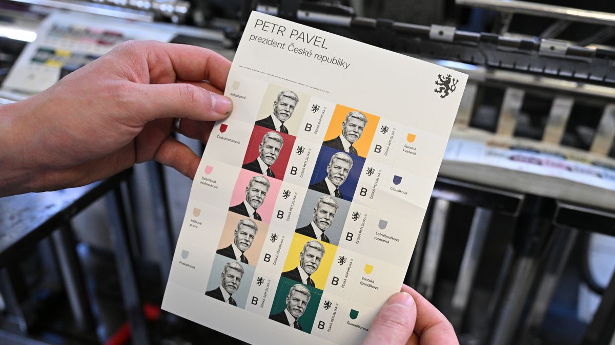 Nový aršík známek s portrétem prezidenta Petra Pavla jde do prodeje
